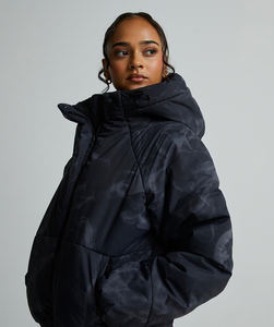 Abrigo de Invierno de Tela con Memoria, Transpirable, Impermeable y Ecológico, con Capucha y Cremallera Frontal con Logotipo, Venta al Por Mayor de Fábrica, Alta Calidad - Product Image 6