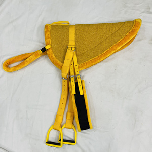Ensemble de tapis de selle en coton pour cheval au design unique, étriers en nylon, sangle de ventre, sangles en plastique, doublure en fourrure de vison douce, rembourrage en polyester, personnalisable - Product Image 2