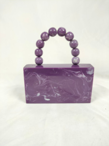 Pochette en résine faite à la main avec un design de style ange, peinte à la main, taille personnalisable pour les cadeaux de mariage et les décorations, fabriquée en Inde - Product Image 2