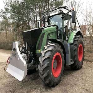 Tractor Agrícola FENDT de Alta Calidad, 300HP, Motor Claas Mitsubishi, Tracción 4x4, Caja de Cambios Automática, Tipos de Tracción Manual/Oruga, Oferta con Descuento - Product Image 1