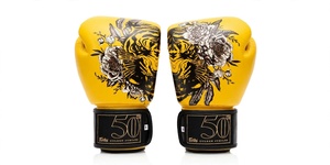 Gants de boxe en cuir Fairtex de qualité supérieure, couleur orange, à doigts entiers, avec fermetures auto-agrippantes réglables, pour le kick-boxing et les arts martiaux. - Product Image 4