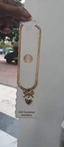 Collier chaîne serpent avec nœud et cœur, anti-ternissement, étanche, pour femme, idéal pour un usage quotidien romantique, disponible à la vente – Offre spéciale - Product Image 3