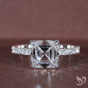 Anillo de Compromiso y Boda con Diamante Cultivado en Laboratorio, Corte Asscher, Certificado IGI de 3 Quilates, con Halo Oculto, Chapado en Oro de Lujo - Product Image 1