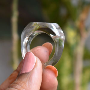 Piedra de Cuarzo Cristal Natural Tallada en Forma de Pez, Gema para Joyería, Fabricación de Anillos, Perforada, Venta al por Mayor, Tallado Decorativo - Product Image 1