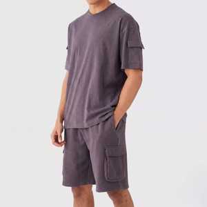 Conjunto de pantalones cortos cargo a la moda para hombre, camiseta de color sólido y pantalones cortos de verano, conjunto de dos piezas, ropa informal de calle, estilo relajado con bolsillos. - Product Image 5
