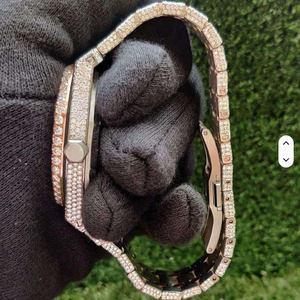 Reloj de Buceo Automático para Hombre y Mujer con Caja Cuadrada de ABS de Lujo, con Moissanita de Corte Brillante D VVS y Función de Fecha - Product Image 2