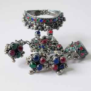 Conjuntos de Joyería Nupcial India al por Mayor para Mujer, Hermosos y Hechos a Mano, Chapados en Oro, con Pendientes Antiguos y Collar de Gargantilla - Product Image 3