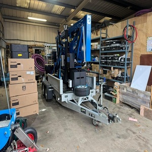 Plataforma elevadora profesional tipo cherry picker con brazo telescópico autopropulsado que cubre un alcance de 12m a 20m para operaciones seguras. - Product Image 4