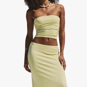 Ensemble 2 pièces personnalisé 2026 pour femme : Haut bustier épaules dénudées et jupe longue évasée, coupe ajustée, tenue décontractée respirante pour la plage - Product Image 3