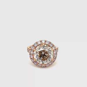 Anillo de compromiso de oro rosa de 18 quilates con halo de diamante rosa cultivado en laboratorio, corte brillante redondo Argyle C3, natural, 7.04 ct/1.69 ct - Product Image 3