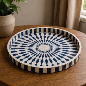 Plateau de service décoratif de luxe artisanal en os incrusté, motif étoile chevron bleu et blanc, pour la vente en gros et la maison - Product Image 1