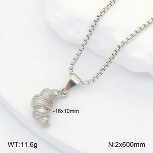 Pendentif de Noël classique en forme d'animal pour collier, en acier inoxydable 304 avec finition plaquée or 18 carats, avec chaîne maille forçat - Product Image 2