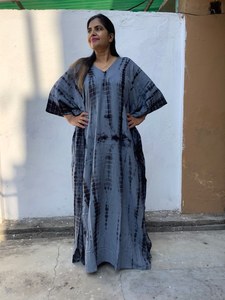 Kaftans floraux de qualité supérieure 100 % coton biologique tissé respectueux de l'environnement, taille naturelle, matière douce, agréable pour la peau, longueur ras du sol - Product Image 3