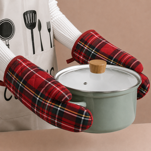 Yarn Dyed Fashionable 100% Cotton Oven Mitts for Christmas Kitchen Gloves for Oven and Microwave. - Product Image 1
