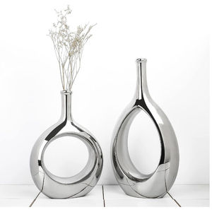 Juego de 2 Floreros Grandes de Metal Dorado para Decoración de Bodas, Eventos y Fiestas, Floreros Altos Hechos a Mano - Product Image 6