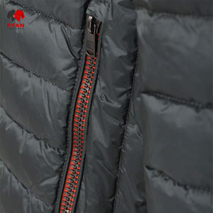 เสื้อแจ็คเก็ตพัฟเฟอร์แบบสั่งทำพิเศษสำหรับผู้ชาย ยี่ห้อ Ryan Pro Gear ผลิตจากผ้าระบายอากาศได้ดี พร้อมโลโก้แบบกำหนดเองและซิปปิด - Product Image 5