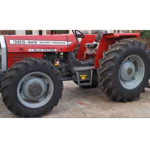 Tracteur Massey Ferguson MF 385 4x4 85 CV à faible consommation de carburant avec contrôle de traction avancé pour un labour et une culture optimaux - Product Image 4
