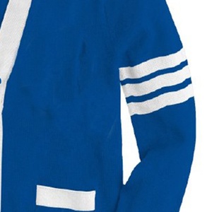 Logos brodés de qualité supérieure sur des pulls à col en V pour les sororités/fraternités/écoles/collèges/universités, logos sur des cardigans - Product Image 4