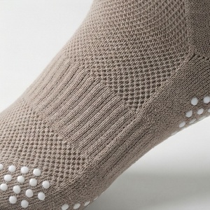 Crew <b>Socks</b> Geometric Pattern Breathable Polyester Spandex <b>Running</b> <b>Socks</b> for Adults Spring Season - Product Image 5