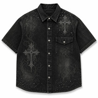 Chemises à manches courtes en denim noir Mineral Wash avec croix scintillante pour un style décontracté unisexe Cyber Y2K Gothique