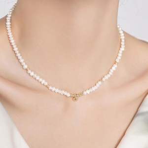 Collier rétro français haut de gamme pour femmes, forme baroque, perle d'eau douce, chaîne de clavicule, design de niche - Product Image 4