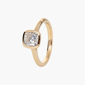 Meilleure Vente Bague en Or Jaune Massif 14K avec Diamant de Laboratoire Certifié IGI Taille Coussin 1,5 Carat pour Femme, Sertissage Clos Luxe Cathédrale Solitaire - Product Image 3
