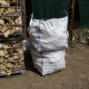 Leña Premium Seca en Horno para Exportación a Granel, Troncos de Madera Dura de Corte Limpio en Embalaje Robusto para la Demanda de Compradores Mayoristas - Product Image 6