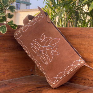 New High Quality Custom <b>Boot</b> Stitch Suede Leather Cosmetics Bags & <b>Boot</b> Stitch Tan Genuine Suede Leather Square Jewelry Box Sets - Product Image 2