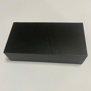 Boîtes en papier écologiques élégantes et durables dans des solutions d'emballage en vrac pour les détaillants de chaussures - Product Image 3