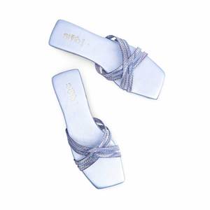 รองเท้าแตะส้นเตี้ย CL1923ลำลองหลายชั้นใส่สบายและมีสไตล์ - Product Image 1