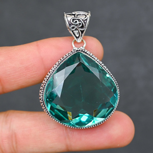 Magnifique pendentif en apatite verte, pierre précieuse créée en laboratoire, en argent sterling 925, fait main, bijou statement, cadeau pour femme, très demandé - Product Image 4