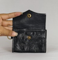 Nouvelle mini bourse à monnaie en cuir véritable avec motif de cartes d'as, fermeture à pression, sangle de poignet, style vintage unisexe, portefeuille compact pour pièces de monnaie