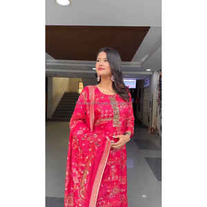 Ensemble Salwar Dupatta en lin abordable: fabuleux ensembles salwar dupatta en lin offerts à des prix abordables, parfaits au quotidien - Product Image 2