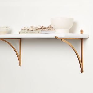 Support d'angle triangulaire mural en laiton fait main de qualité supérieure pour décoration intérieure moderne et luxueuse, idéal pour la maison et l'hôtellerie - Product Image 3