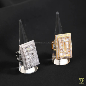 Bague personnalisée Hip Hop avec diamants Moissanite taille baguette et taille rond, design rectangulaire géométrique entièrement sertie - Product Image 5