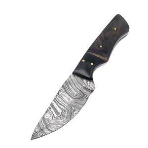 Cuchillo de Caza y Camping Multifuncional de Acero Damasco con Alto Contenido de Carbono, Hoja Recta, Espiga Completa y Mango de Madera Pakka - Product Image 1