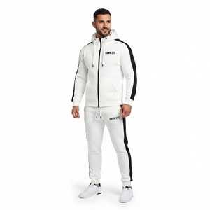 Ensemble de survêtement respirant pour homme Hawk Eye Sports, sweat à capuche en molleton fin 300g, coupe ajustée, avec fermeture boutonnée sur toute la longueur - Product Image 1