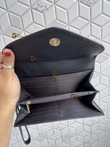 Cartera de Mujer de Cuero Genuino con Diseño a Cuadros Blancos, Estilo Vintage, Hecha a Mano por Diseñador de Moda - Product Image 6