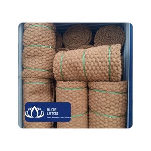 Alfombra de Fibra de Coco de Alta Calidad para Interiores y Exteriores, Decoración de Entrada, Revestimiento de Pisos y Uso Diario, Alfombras Vietnamitas para Exteriores - Product Image 1