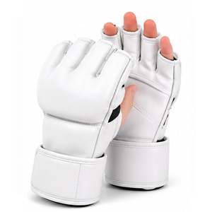Guantes de Entrenamiento de MMA Hechos a Medida con Correa de Muñeca Ajustable, Medios Dedos, Impermeables y Transpirables, Ajuste Cómodo - Product Image 1