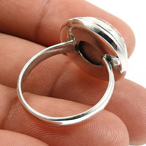 Anillo Encantador de Plata de Ley 925 con Rodocrosita Natural de Corte Redondo en Engaste de Bisel, Diseño Unisex, Estilo Bohemio - Product Image 3