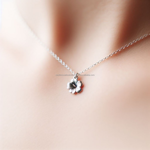 Charme tropical Aloha Collier et pendentif Bijoux hawaïens fabriqués à la main - Product Image 2