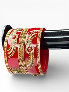 Juego de Brazaletes Acrílicos Románticos Premium 2026 con Borde de Perlas, Chapado en Oro, Moderno, para Bodas, Uso Festivo, Precio al por Mayor - Product Image 2