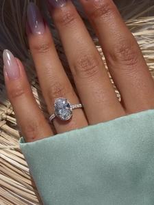 Bague de Fiançailles Solitaire en Or 14K, Certifiée IGI, Ovale, Sertie de Griffes, Halo, Bande Droite, Style Moderne Minimaliste, pour Mariage et Fête, Vente en Gros - Product Image 1