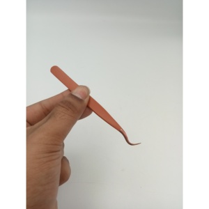 Pinzas Profesionales de Precisión para Pestañas de Acero Inoxidable con Punta Suave para Salones de Belleza y Bares de Pestañas - Product Image 1