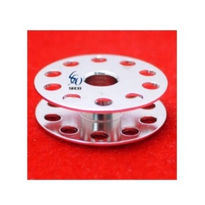 Pièces de machine à coudre industrielle 210530, bobine pour Singer - Product Image 1