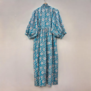 Robe décontractée mi-longue pour femme en coton tissé 100% uni, à manches courtes, taille empire, style babydoll, coupe ample et fonctionnelle à col en V oversize - Product Image 2