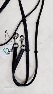 Rênes à pois noirs de 16mmX260cm avec cuir portable durable en laiton pour International Rub International - Product Image 2