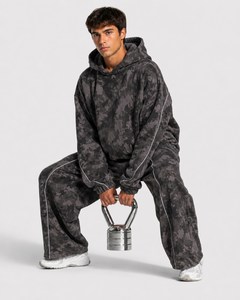 Ensemble de survêtement camouflage pour homme, coupe ample, avec détails contrastants, en molleton de coton premium, comprenant un sweat à capuche et un pantalon de survêtement à jambes larges, vente en gros - Product Image 6