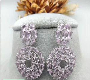 Pendientes Elegantes con Circonitas Plateadas en Cascada, Joyería de Latón a la Moda para Mujer, Ideales para Fiestas, Bodas y Compromisos - Product Image 2